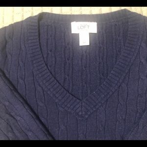 loft navy cable knit v-neck sweater, small/petite.